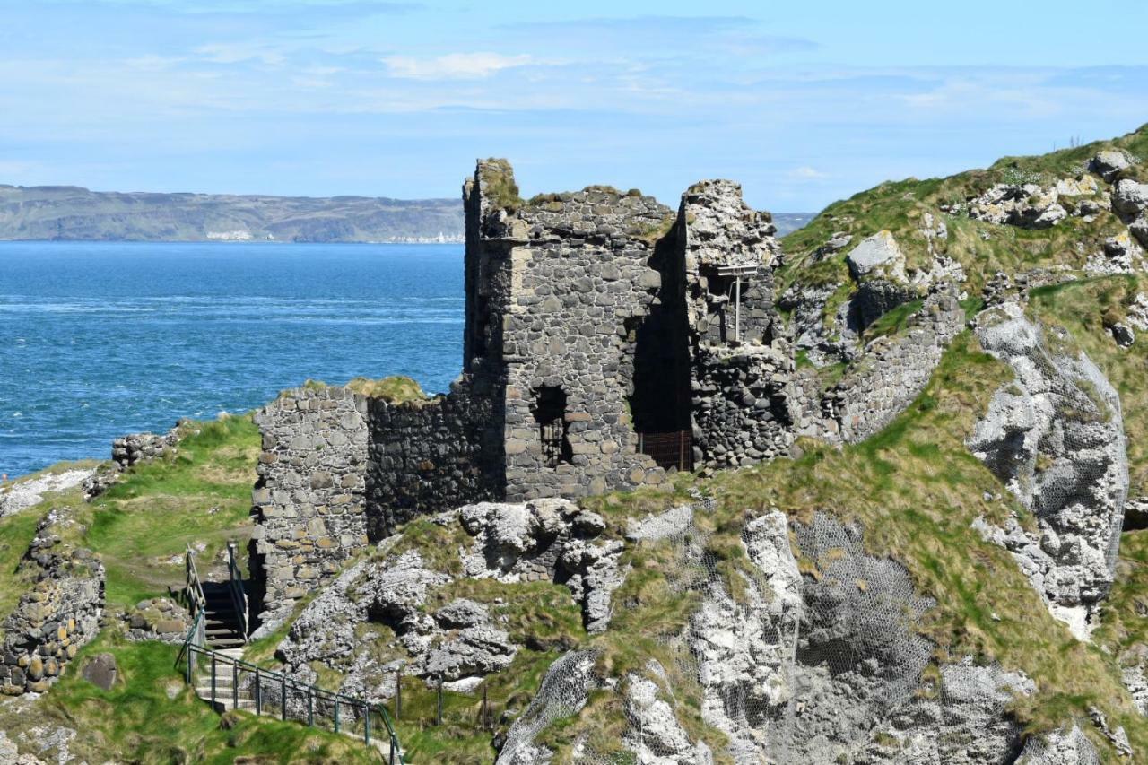 Causeway Coast 8 Bleach Apartment